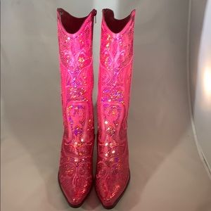Gorgeous Hot Pink Sequined Cowboy Boots Size 7